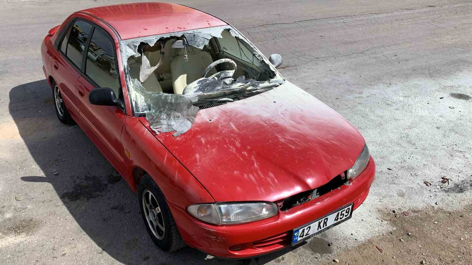 Karaman&rsquo;da park halindeki otomobil yandı
