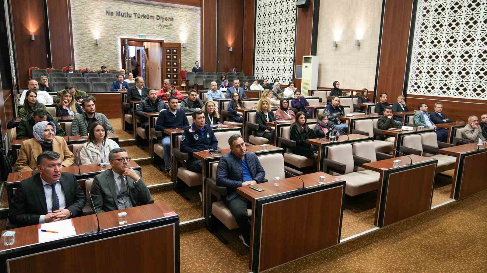 Keçiören’de belediye personeline "Kamu Mali Yönetimi Kontrol Kanunu" eğitimi