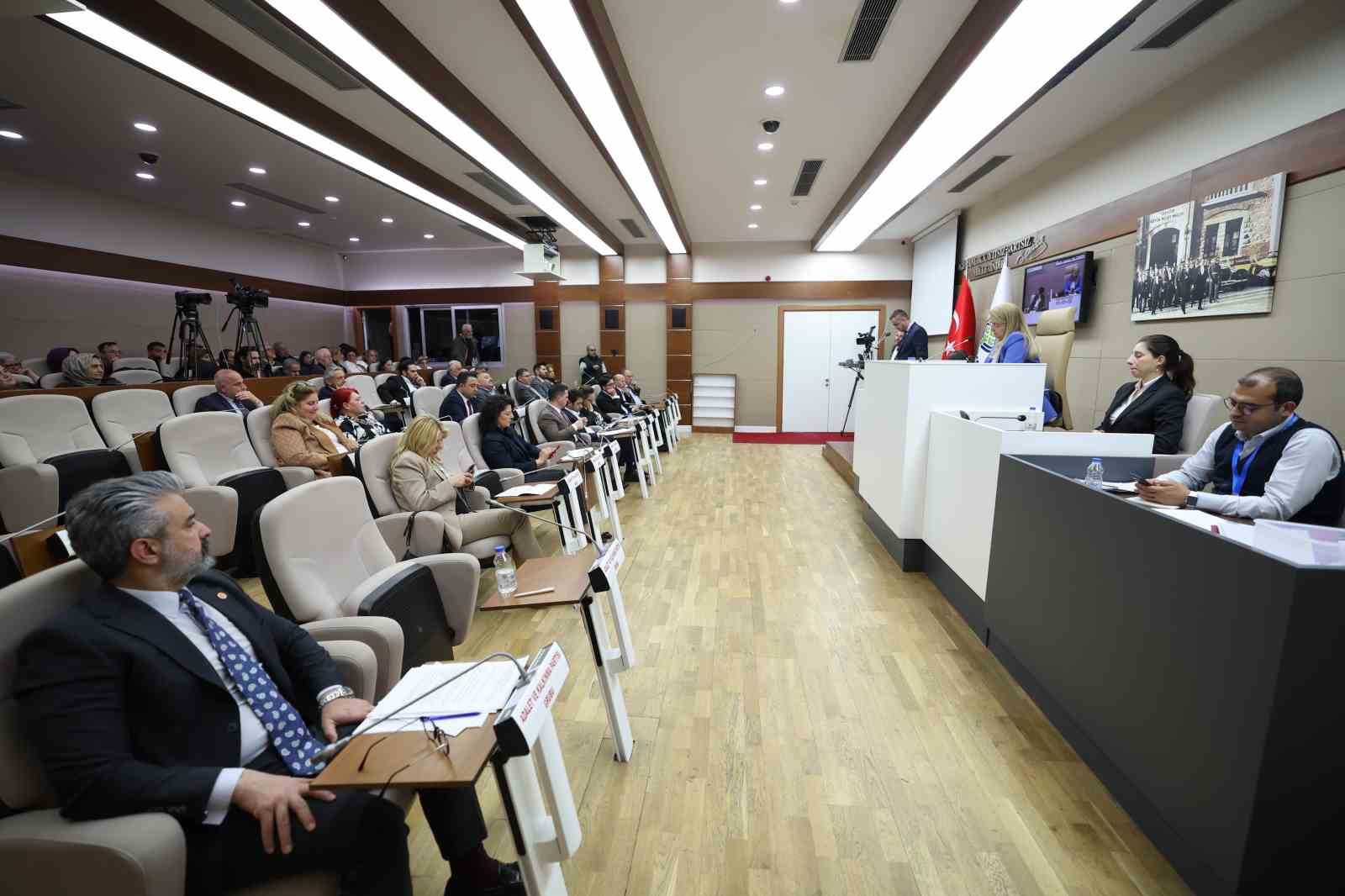 Bakırköy Belediyesi encümen ve ihtisas komisyon üyeleri belirlendi