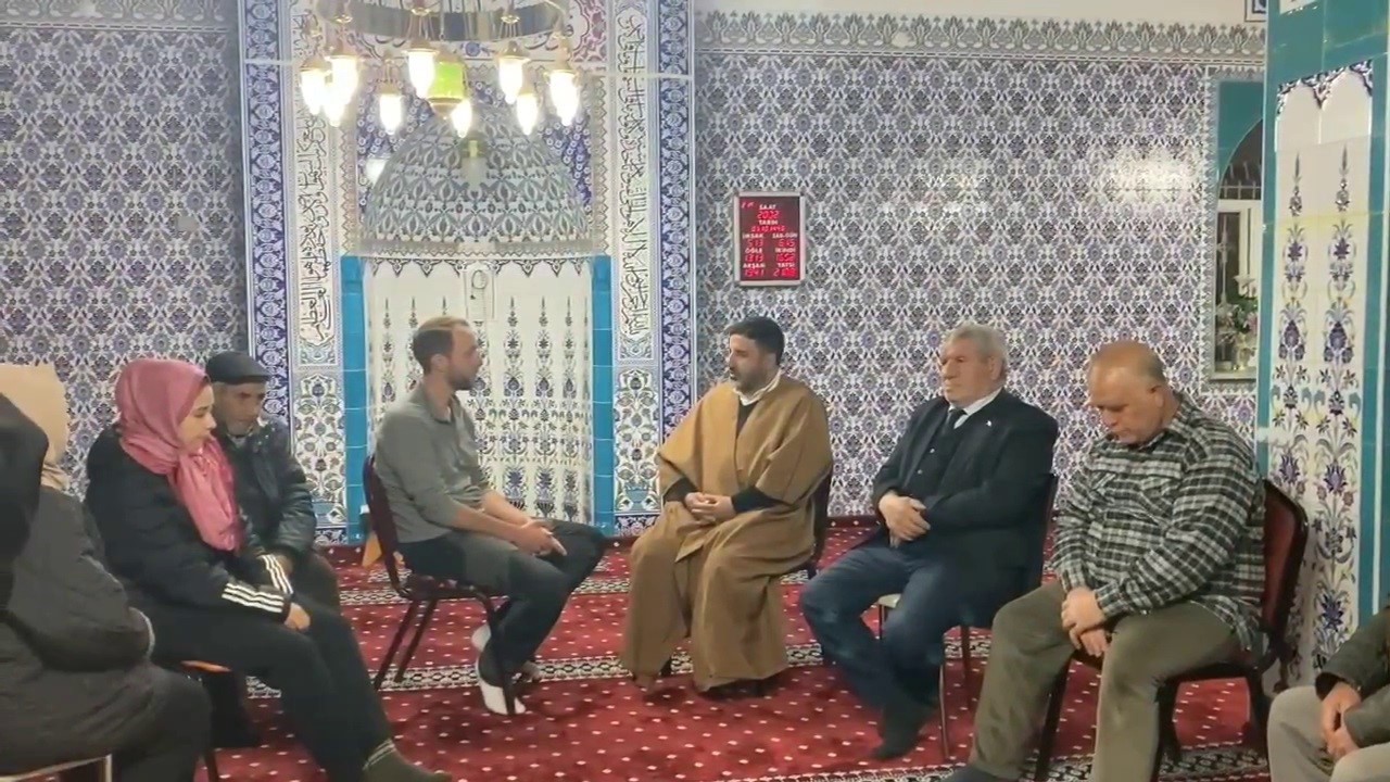 &Ccedil;ekyalı gezgin Taşlı&ccedil;ay&rsquo;da M&uuml;sl&uuml;man oldu
