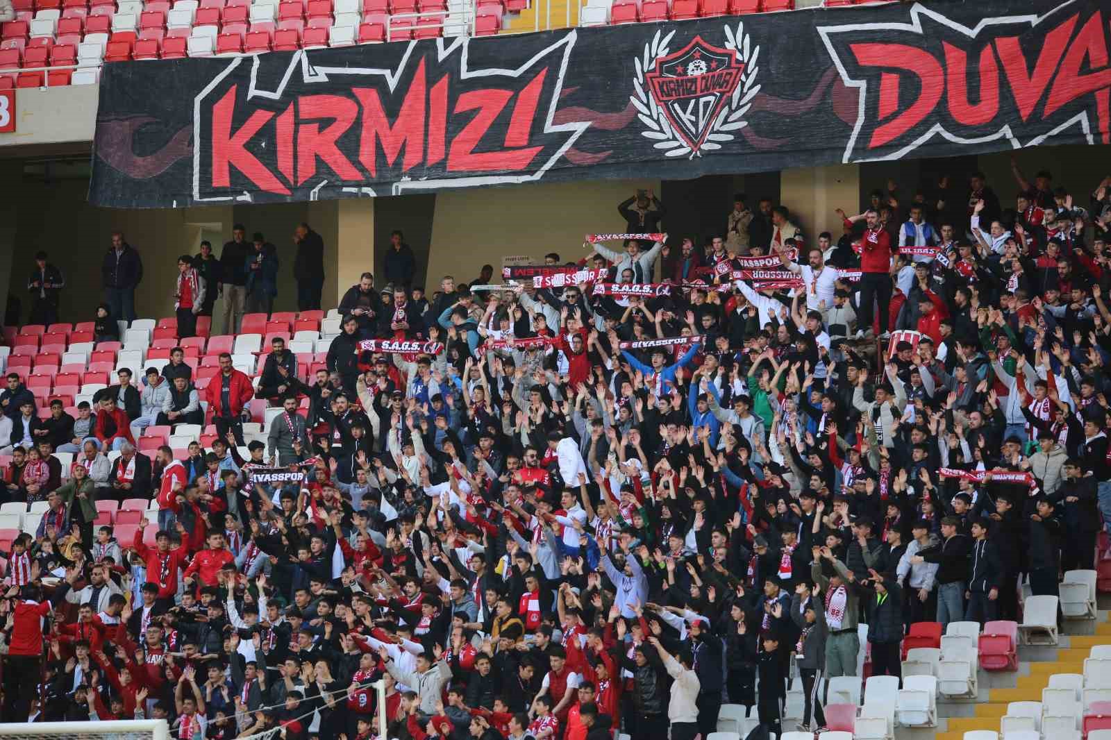 Sivasspor - Fenerbahçe maçının biletleri satışa çıktı