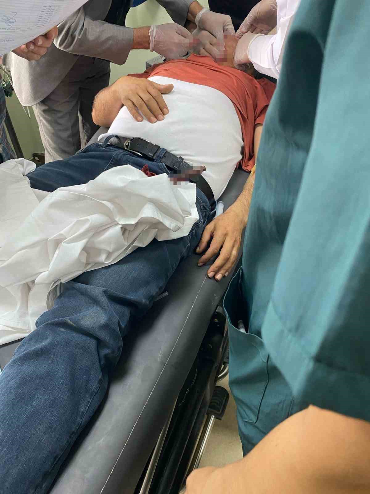İnşaat iş&ccedil;isinin y&uuml;z&uuml;ne demir saplandı
