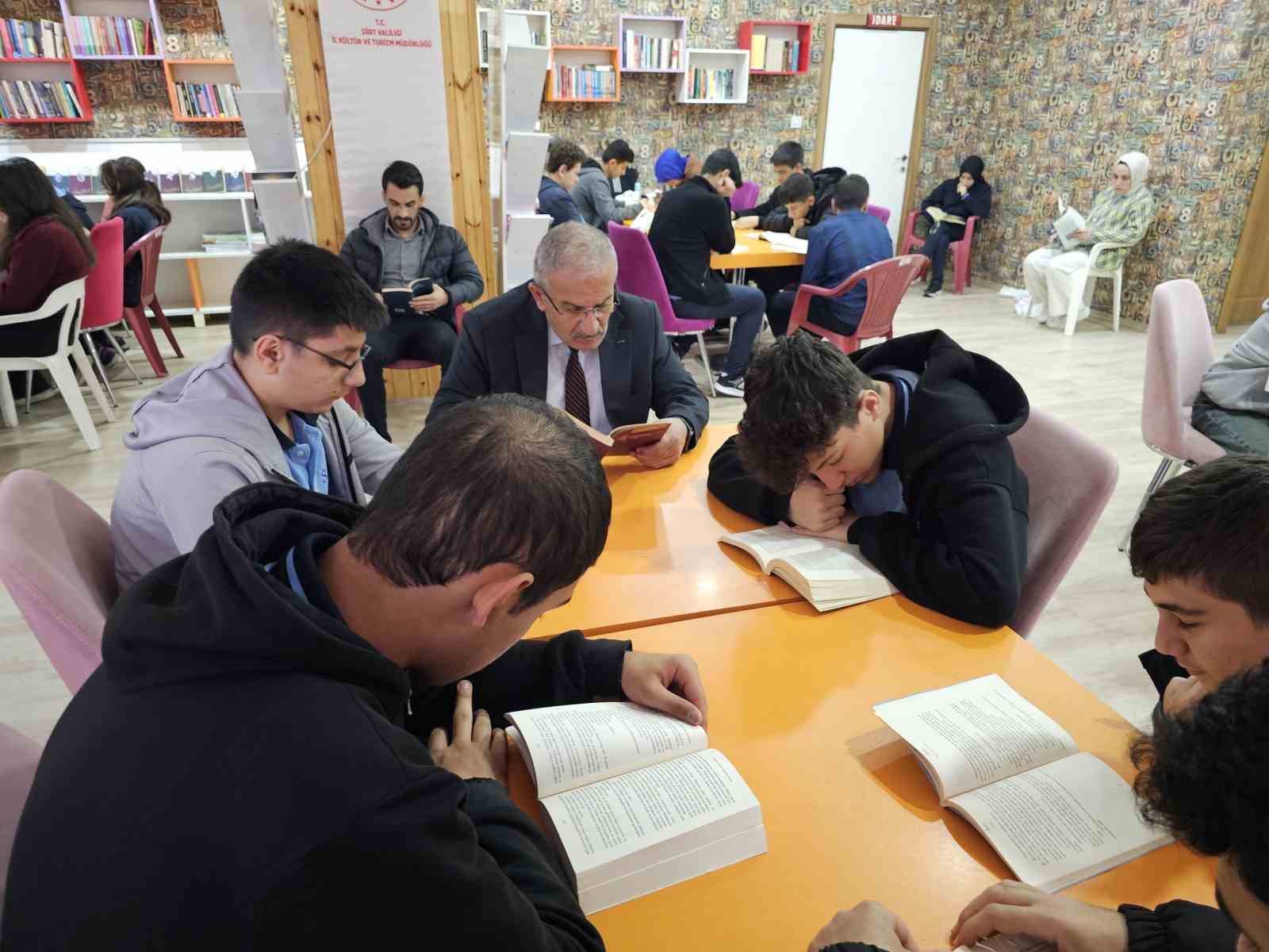 Siirt’te kitap okuma etkinliği düzenlendi