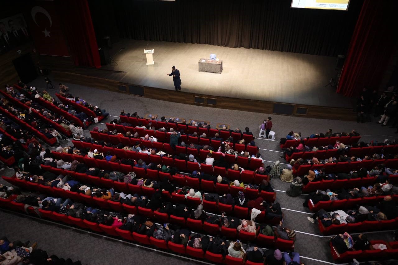 Salih Selman sevenleri ile buluştu