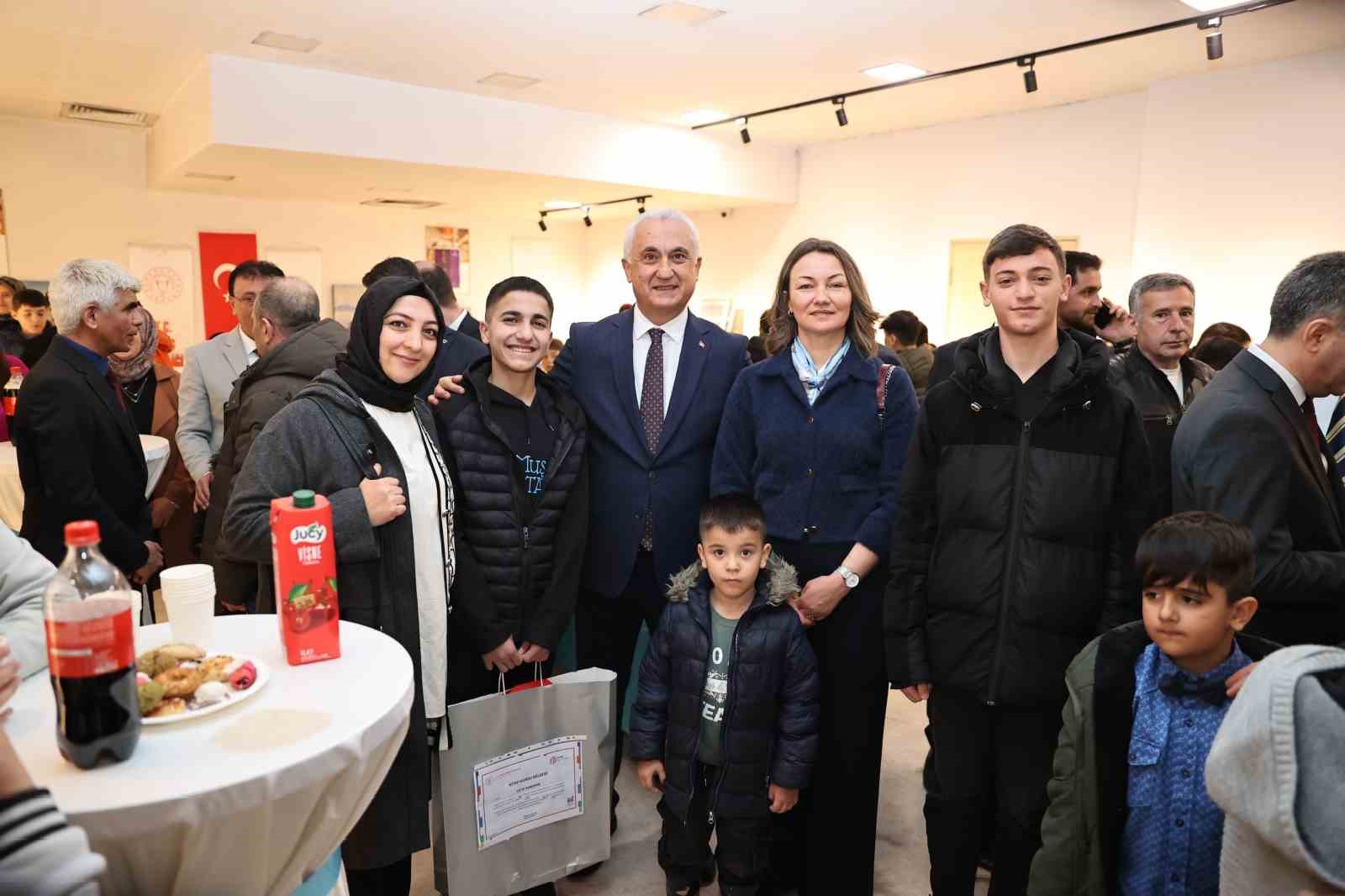 Muş&rsquo;ta 61. K&uuml;t&uuml;phane Haftası t&ouml;renle kutlandı
