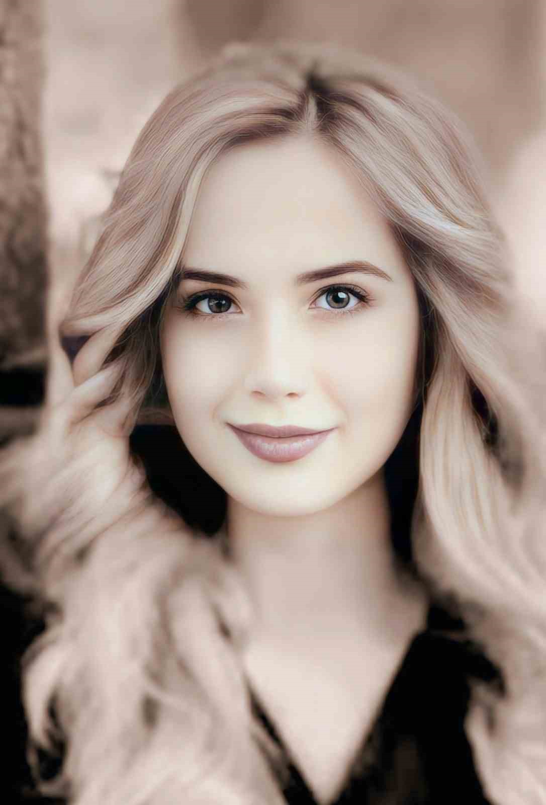 Annesi tarafından boğularak &ouml;ld&uuml;r&uuml;len &ouml;ğretmen Malatya&rsquo;da defnedildi
