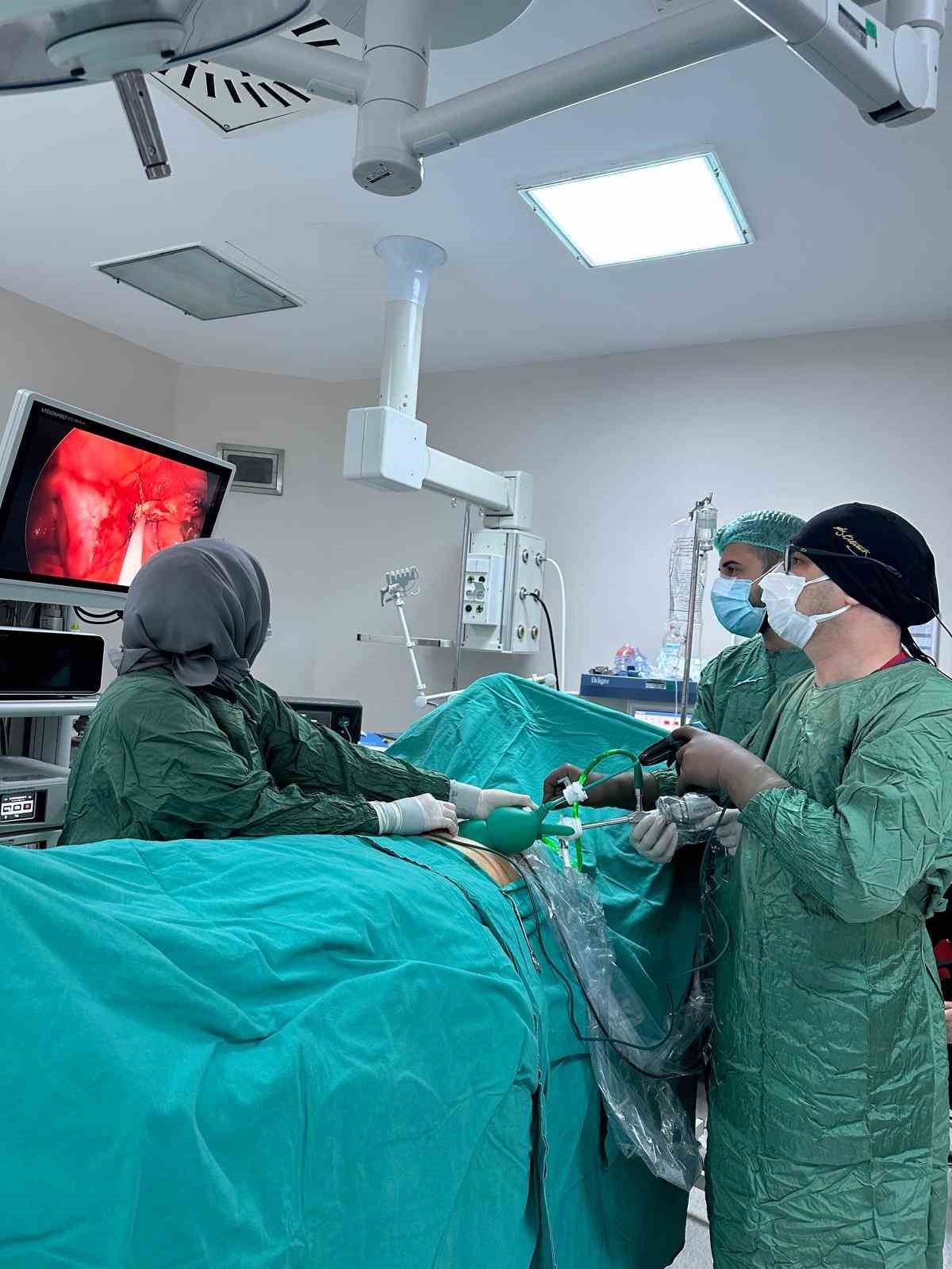 Bingöl’de kapalı apandisit ameliyatı başarıyla gerçekleştirildi