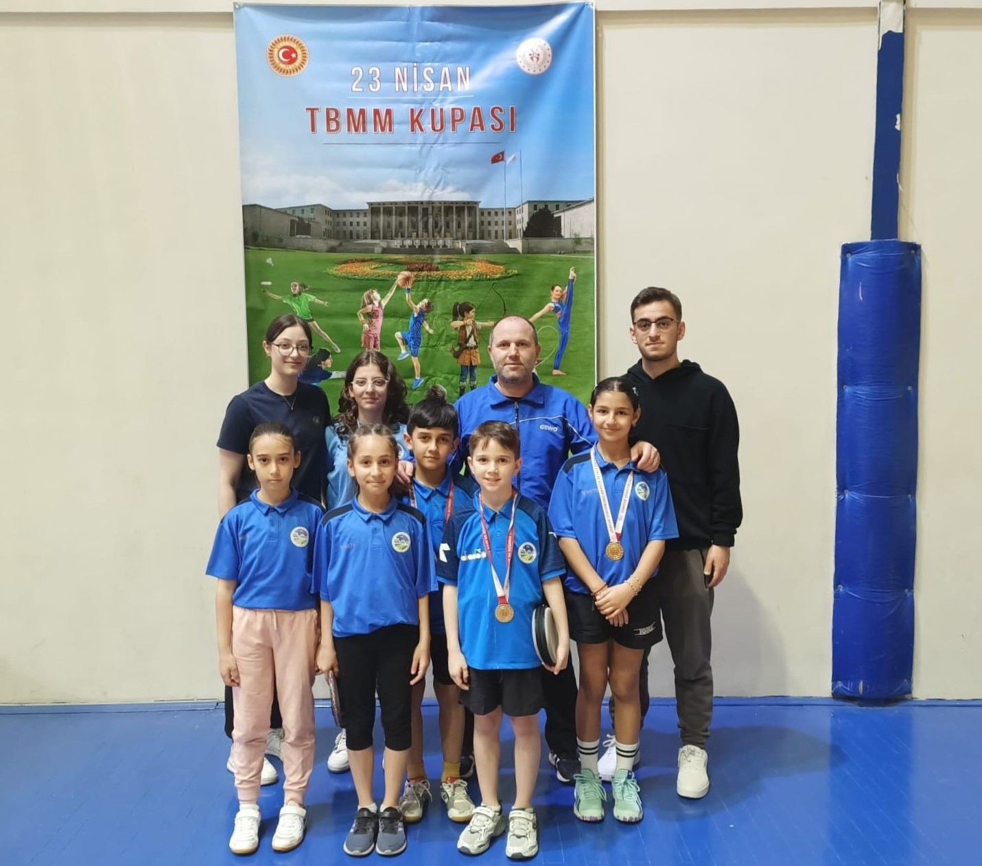 Sakarya Büyükşehir’in yetenekli raketleri kürsünün sahibi oldu