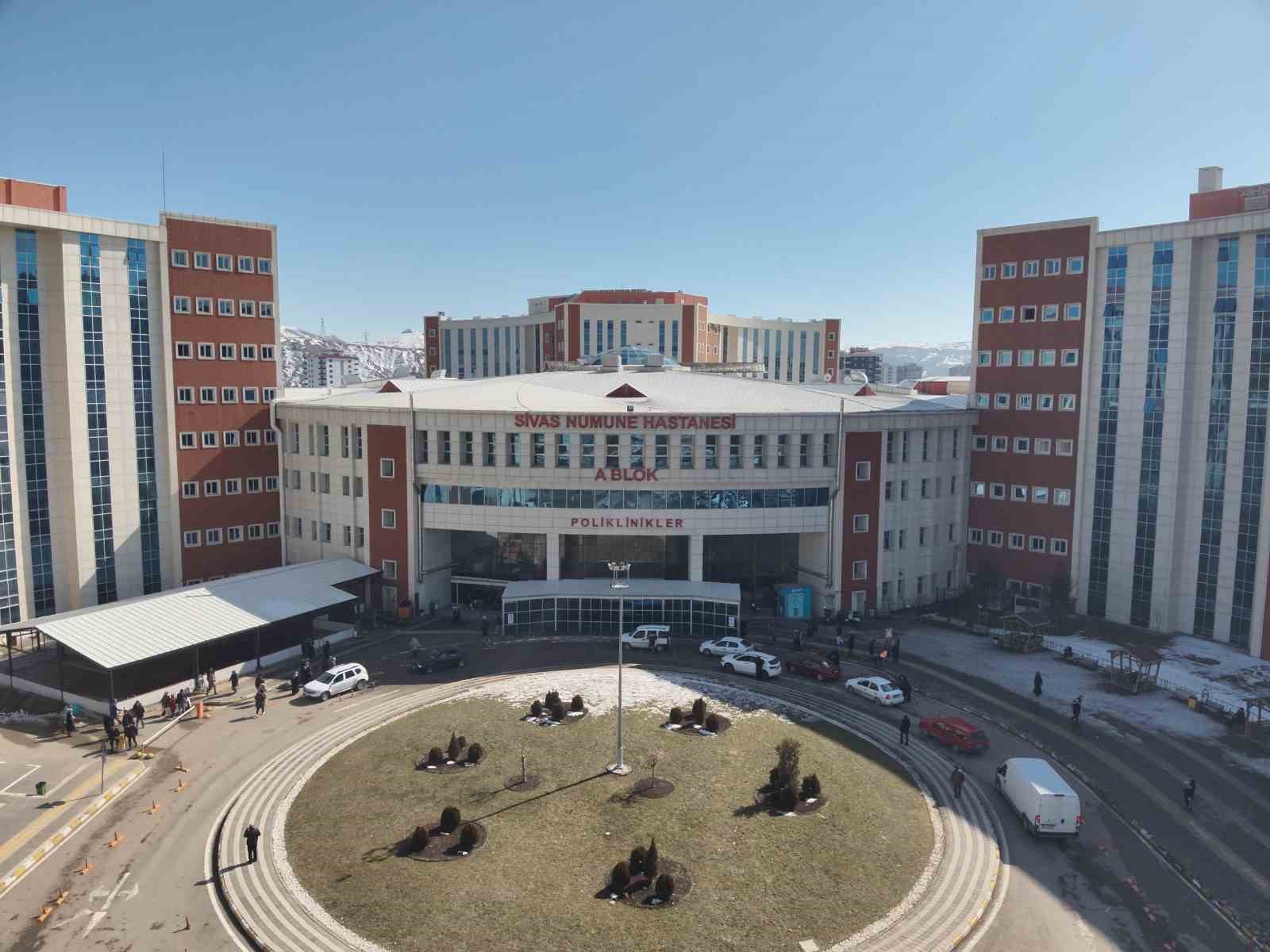 Bayram tatilinde hastaneler doldu taştı
