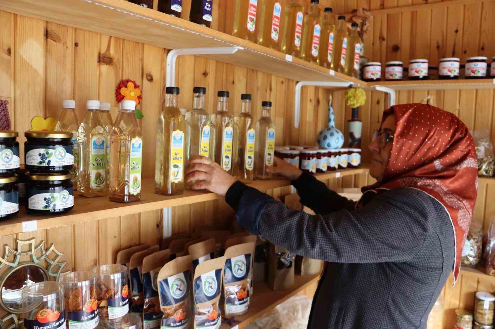 Ordu’da unutulmaya yüz tutmuş yöresel ürünler, kadın kooperatifleri ile gün yüzüne çıkıyor