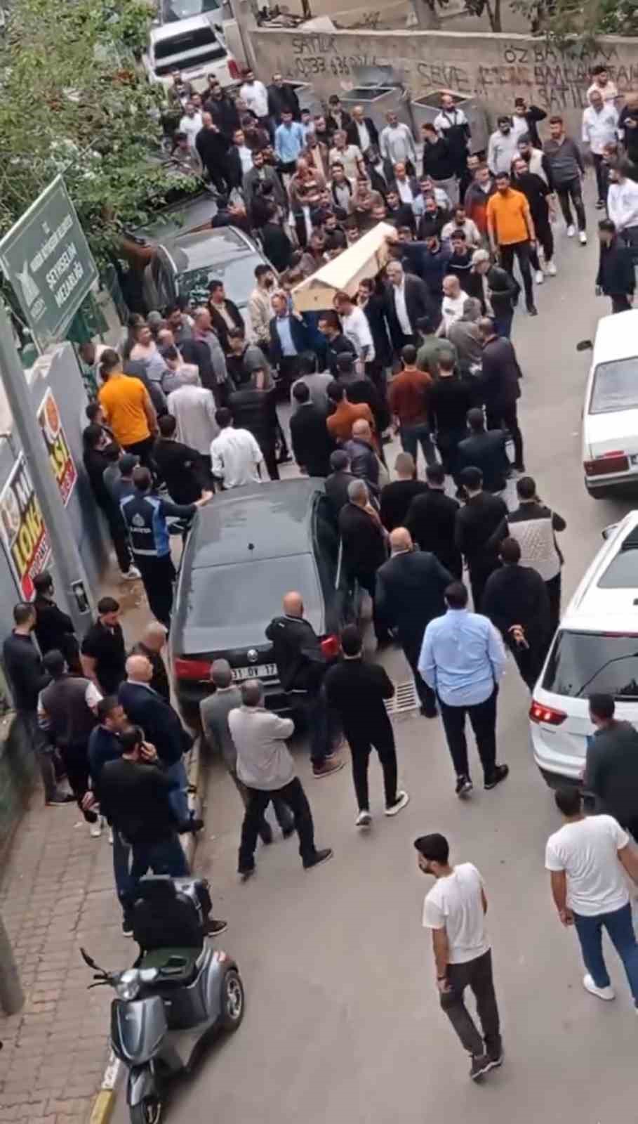 Mardin’de ölü bulunan genç defnedildi