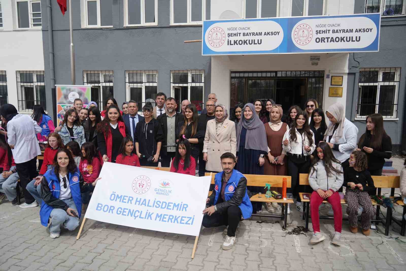 &rsquo;G&ouml;n&uuml;ll&uuml; Makas&rsquo; Projesiyle &ccedil;ocukların y&uuml;z&uuml; g&uuml;ld&uuml;
