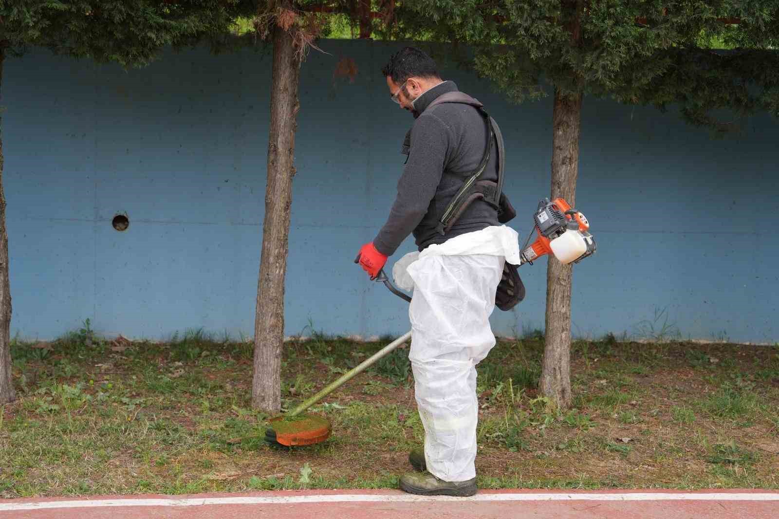 Kartal Belediyesi&rsquo;nden yaz temizliği mesaisi
