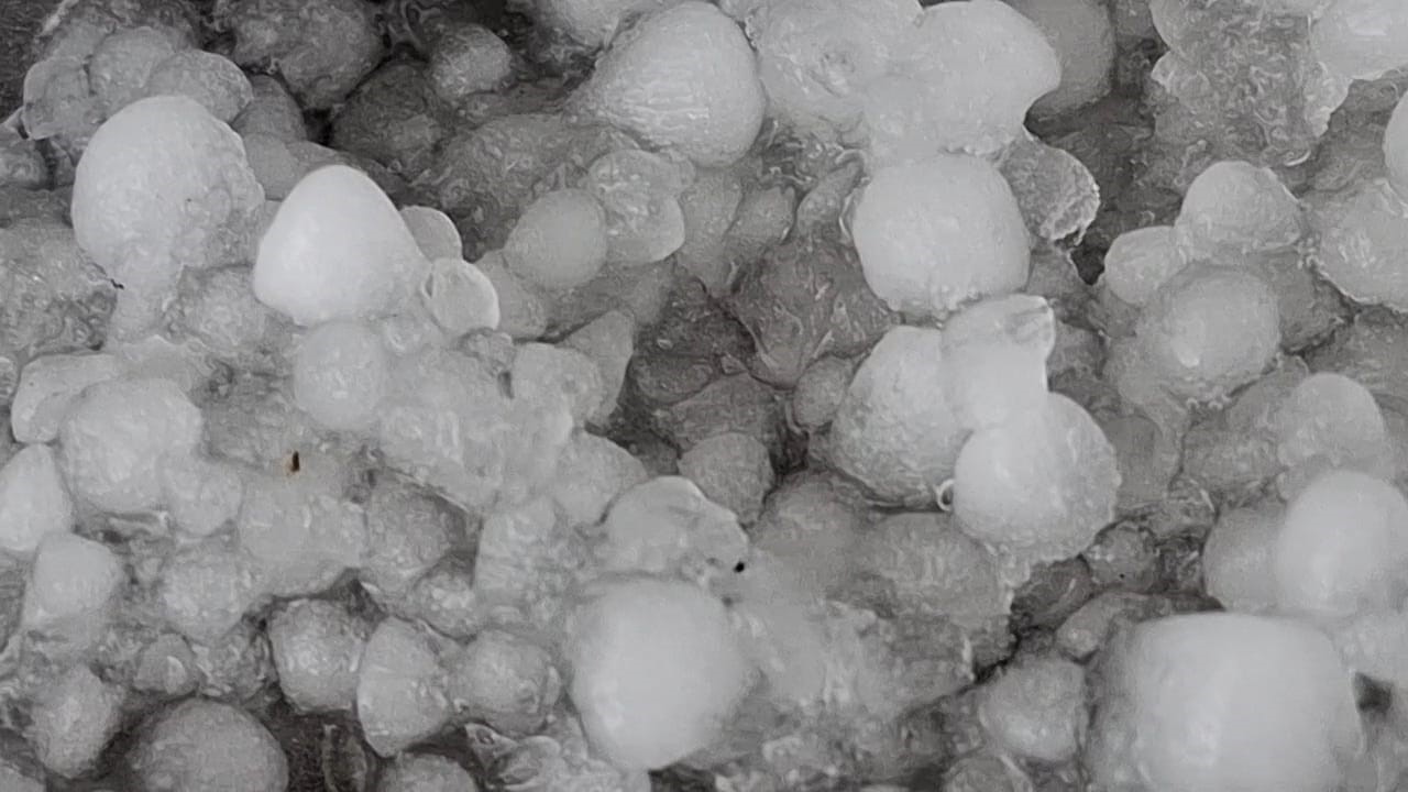 Tunceli’de dolu ve sağanak hayatı olumsuz etkiledi