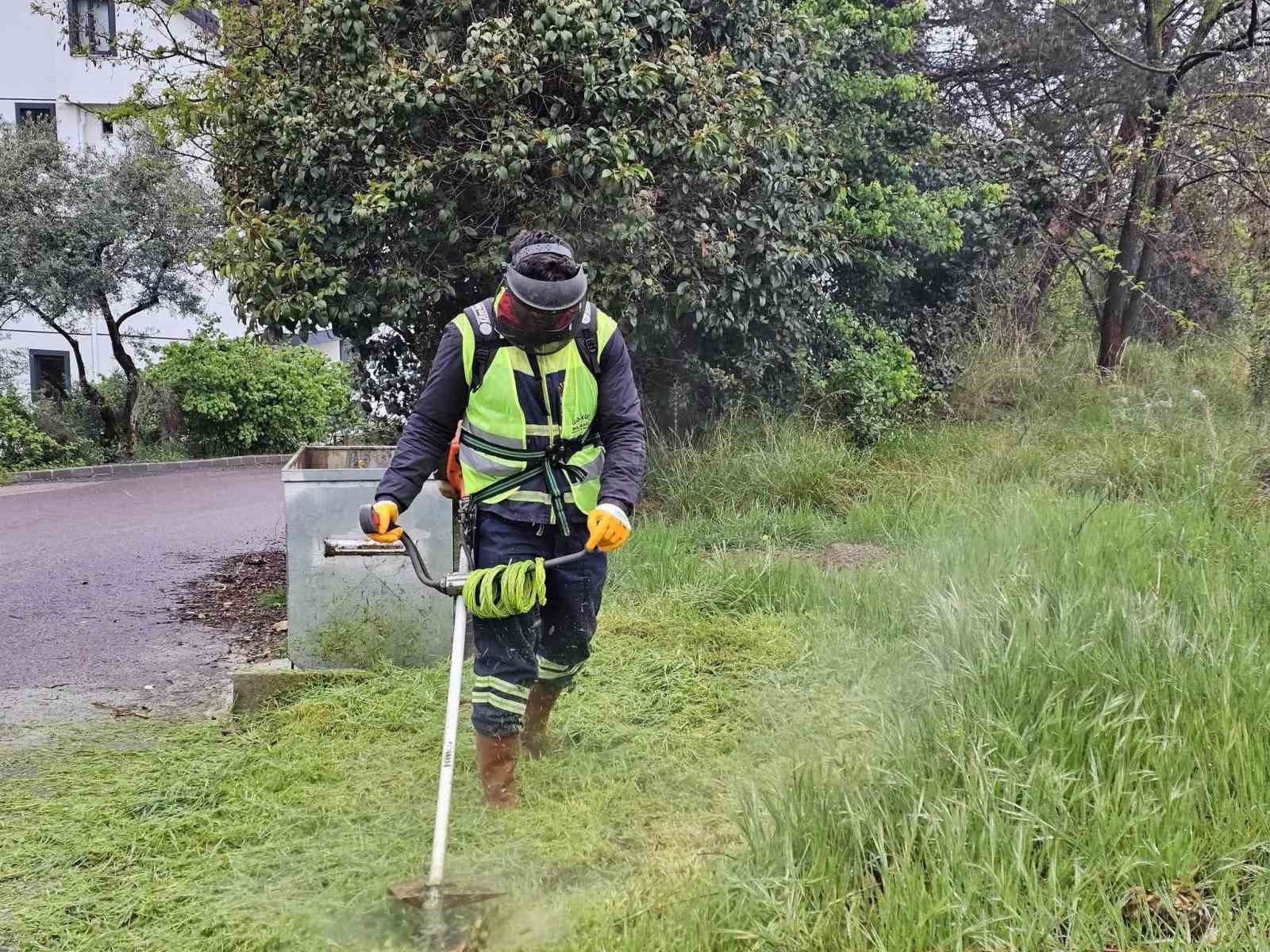 Gölcük’te temizlik seferberliği