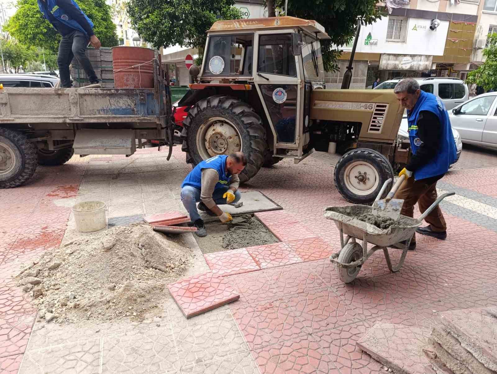 Akdeniz sokaklarında yenileme ve d&uuml;zenleme &ccedil;alışmaları s&uuml;r&uuml;yor
