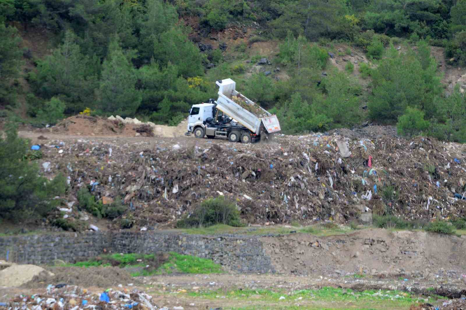 AK Partili Arslan&rsquo;dan Urla&rsquo;daki &ccedil;evre katliamına tepki

