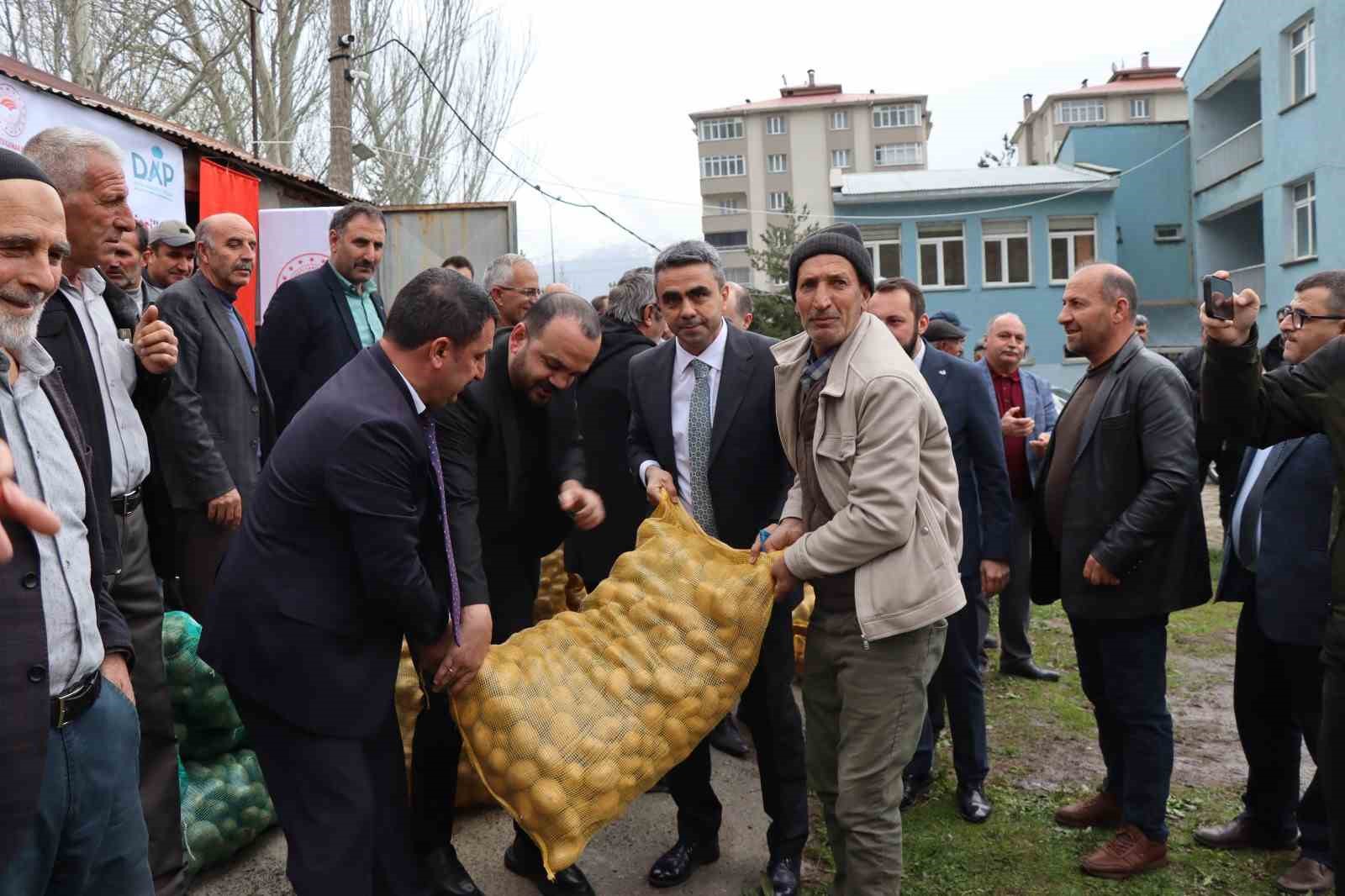 Çiftçilere hibe patates tohumu desteği