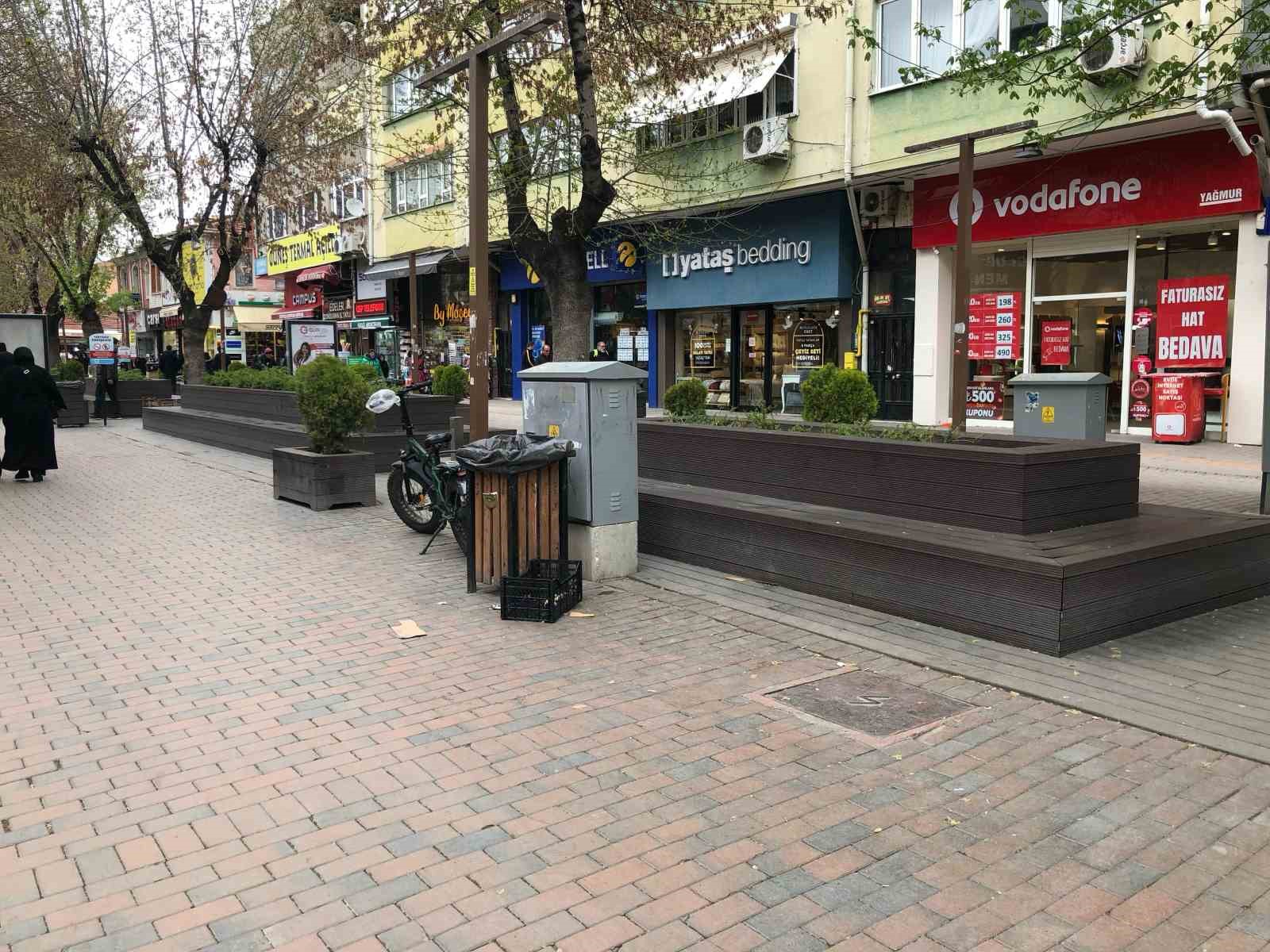 Hamamyolu bomboş kaldı
