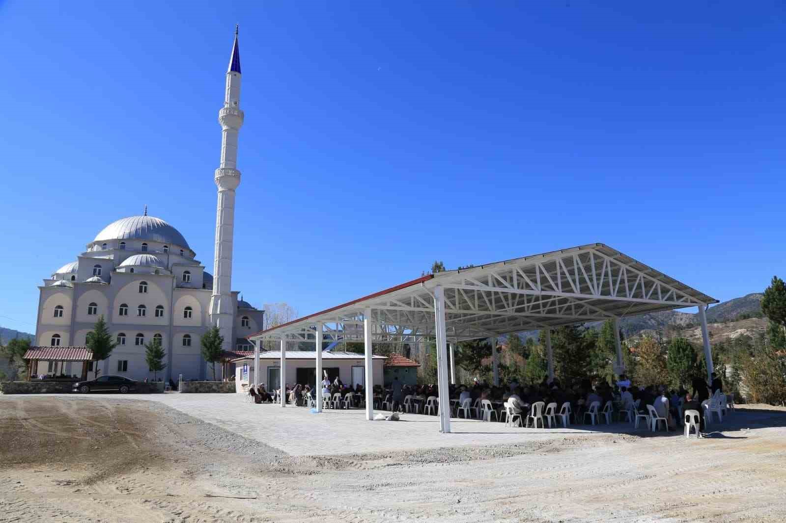 Başkan Arslan, Çameli’yi sosyal tesislerle donattı