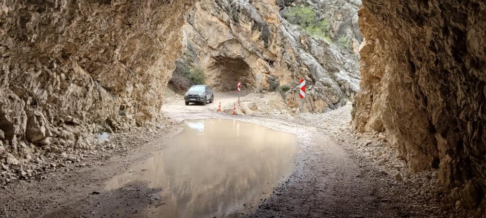 Vali Aydoğdu: "Taş yolunda suyun tahliye edilme işlemleri devam etmektedir"
