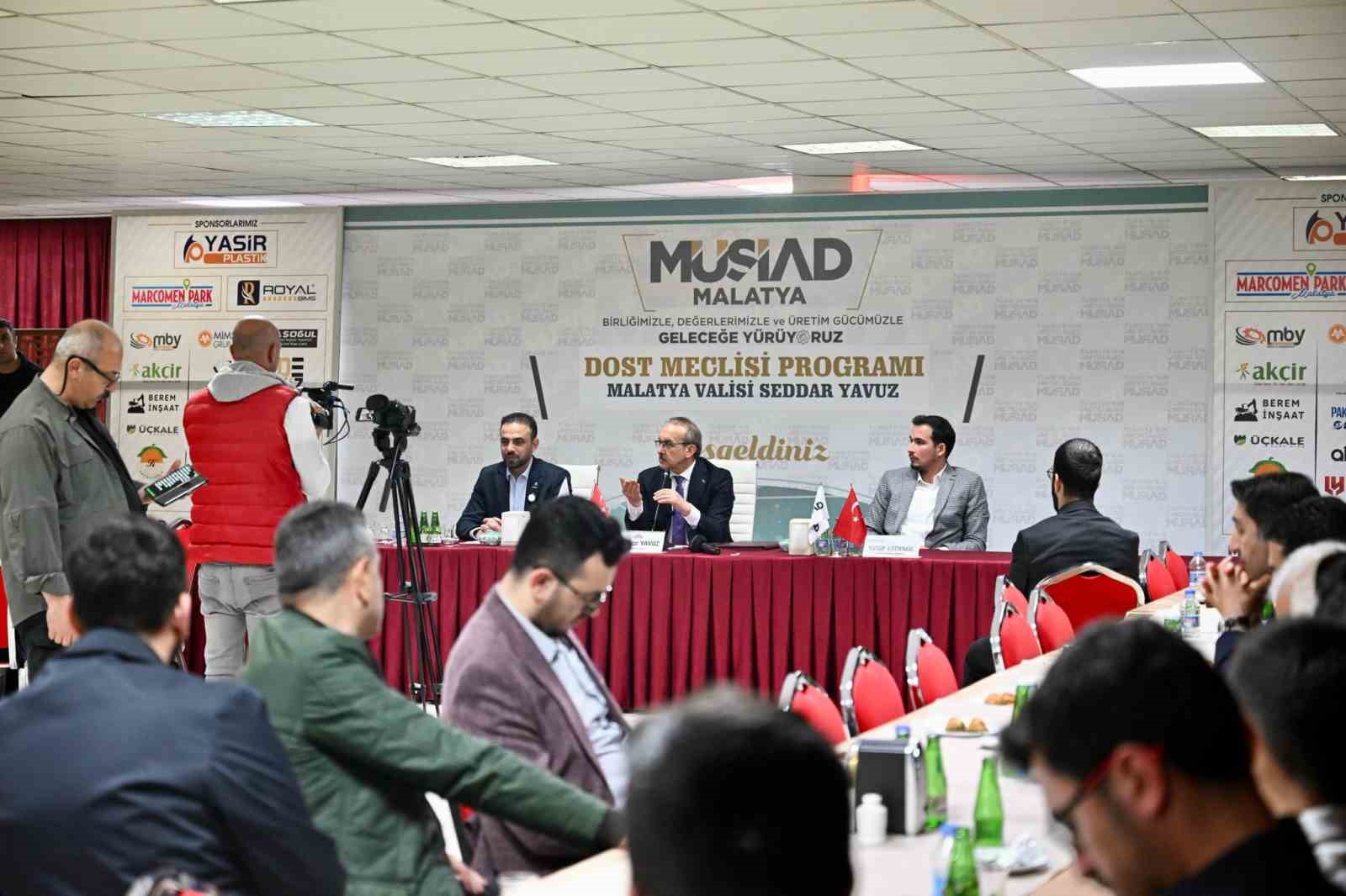 Vali Yavuz: "Malatya&rsquo;da 100 binden fazla bağımsız b&ouml;l&uuml;m inşaatı s&uuml;r&uuml;yor"
