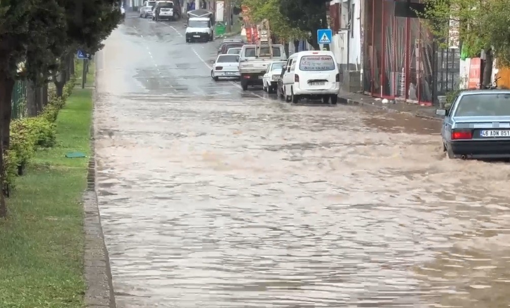 Kahramanmaraş’ta sağanak etkili oldu