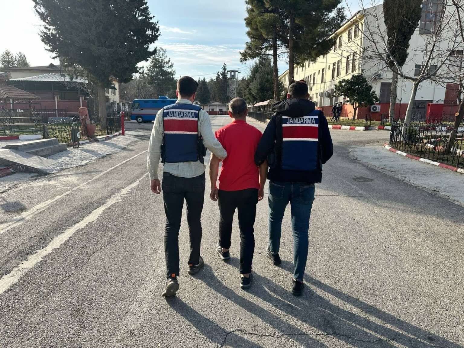 Gaziantep’te jandarmadan hırsızlık operasyonu: 44 şahıstan 3’ü tutuklandı