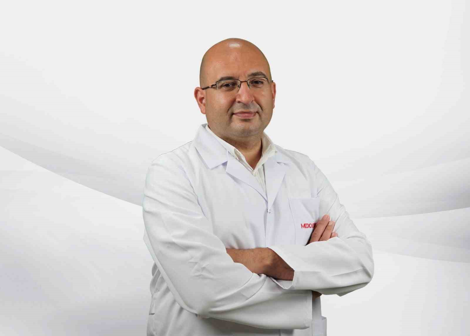 Doç. Dr. Güllüoğlu’ndan ’Parkinsona karşı bilinçlenmeliyiz’ uyarısı