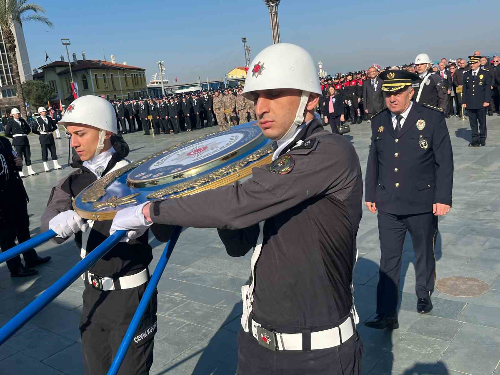 Türk Polis Teşkilatı’nın 180’inci yılı İzmir’de kutlandı