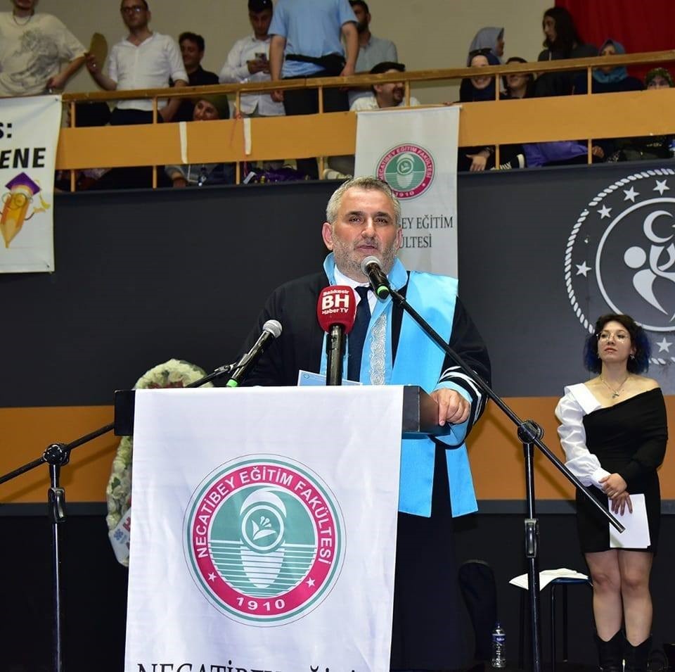 Prof. Dr. İbrahim Aydın Artvin Çoruh Üniversitesi Rektörlüğüne atandı