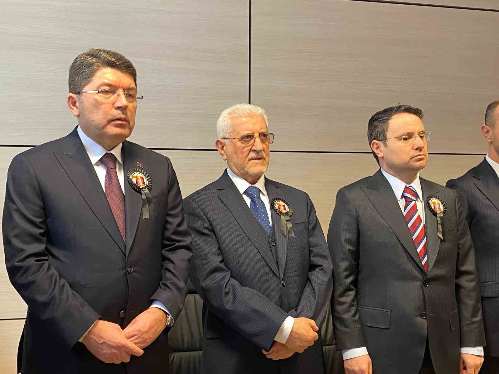 Şehit Savcı Mehmet Selim Kiraz &ouml;l&uuml;m&uuml;n&uuml;n 10&rsquo;uncu yıl d&ouml;n&uuml;m&uuml;nde adliyede anıldı
