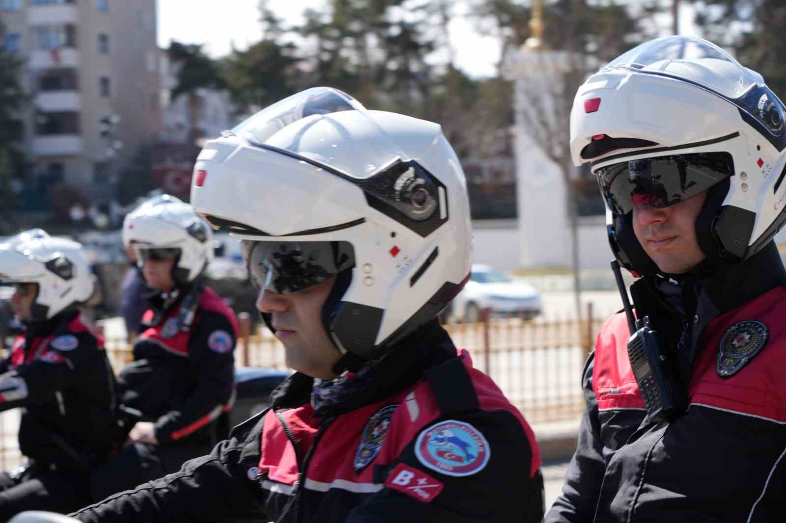 Erzurum&rsquo;da T&uuml;rk Polis Teşkilatının 180. yıl d&ouml;n&uuml;m&uuml; coşkusu

