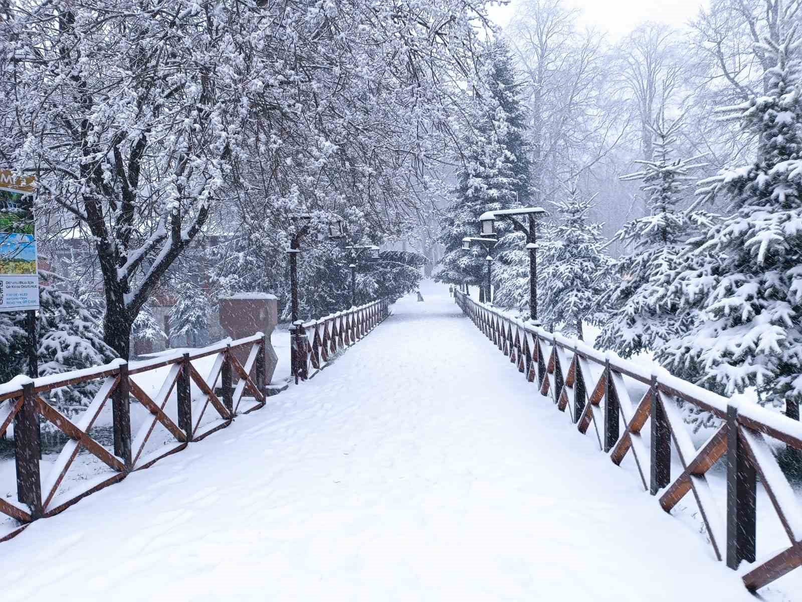 Ordu&rsquo;da Nisan ayında karla m&uuml;cadele
