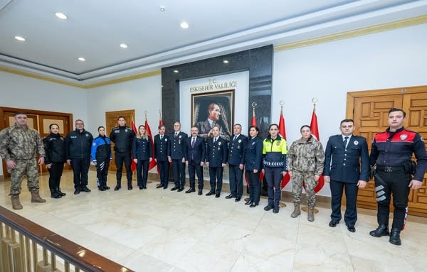 Eskişehir Valisi Aksoy&rsquo;dan Polis Haftası kutlaması
