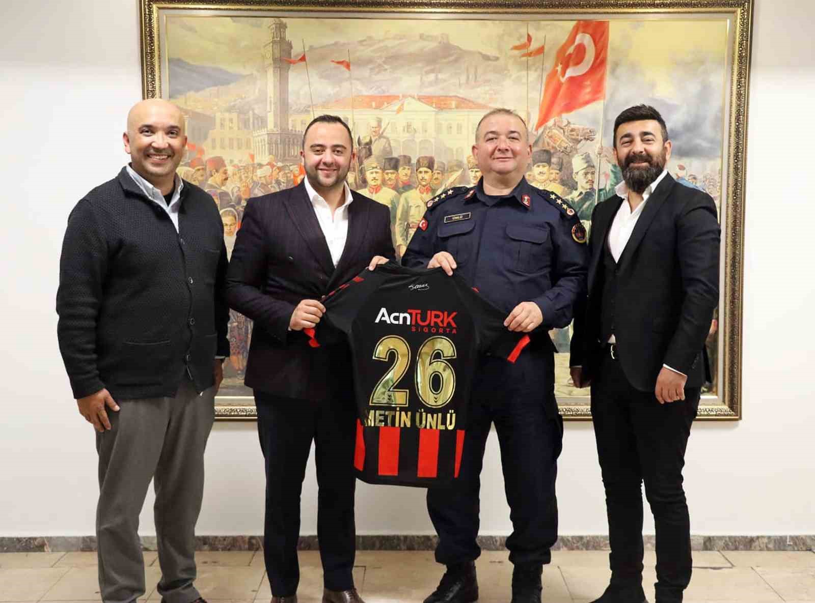Eskişehirspor y&ouml;netiminden İl Jandarma Komutanı&rsquo;na ziyaret
