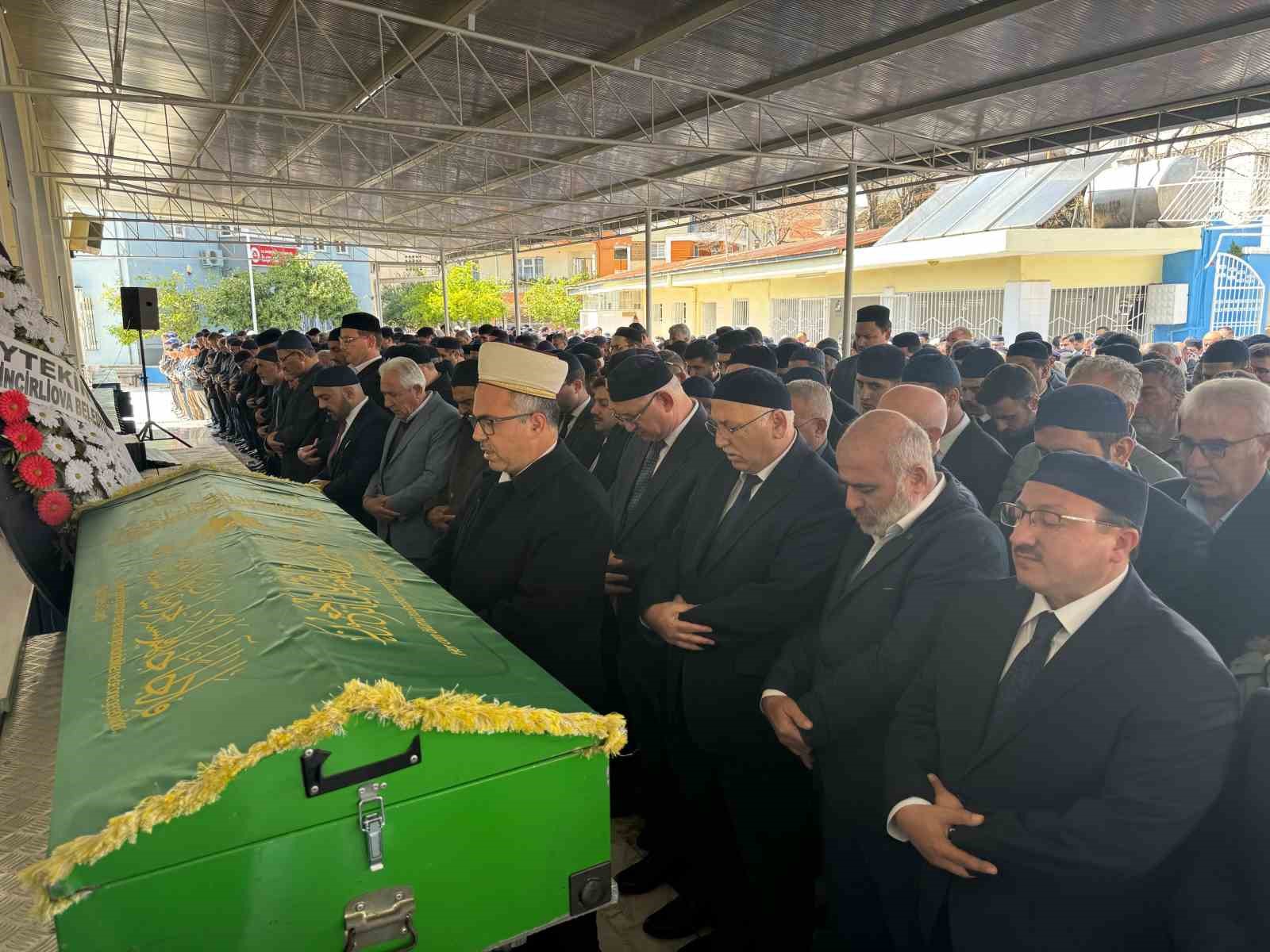 Haiti’de hayatını kaybeden Aydınlı genç, İncirliova’da toprağa verildi