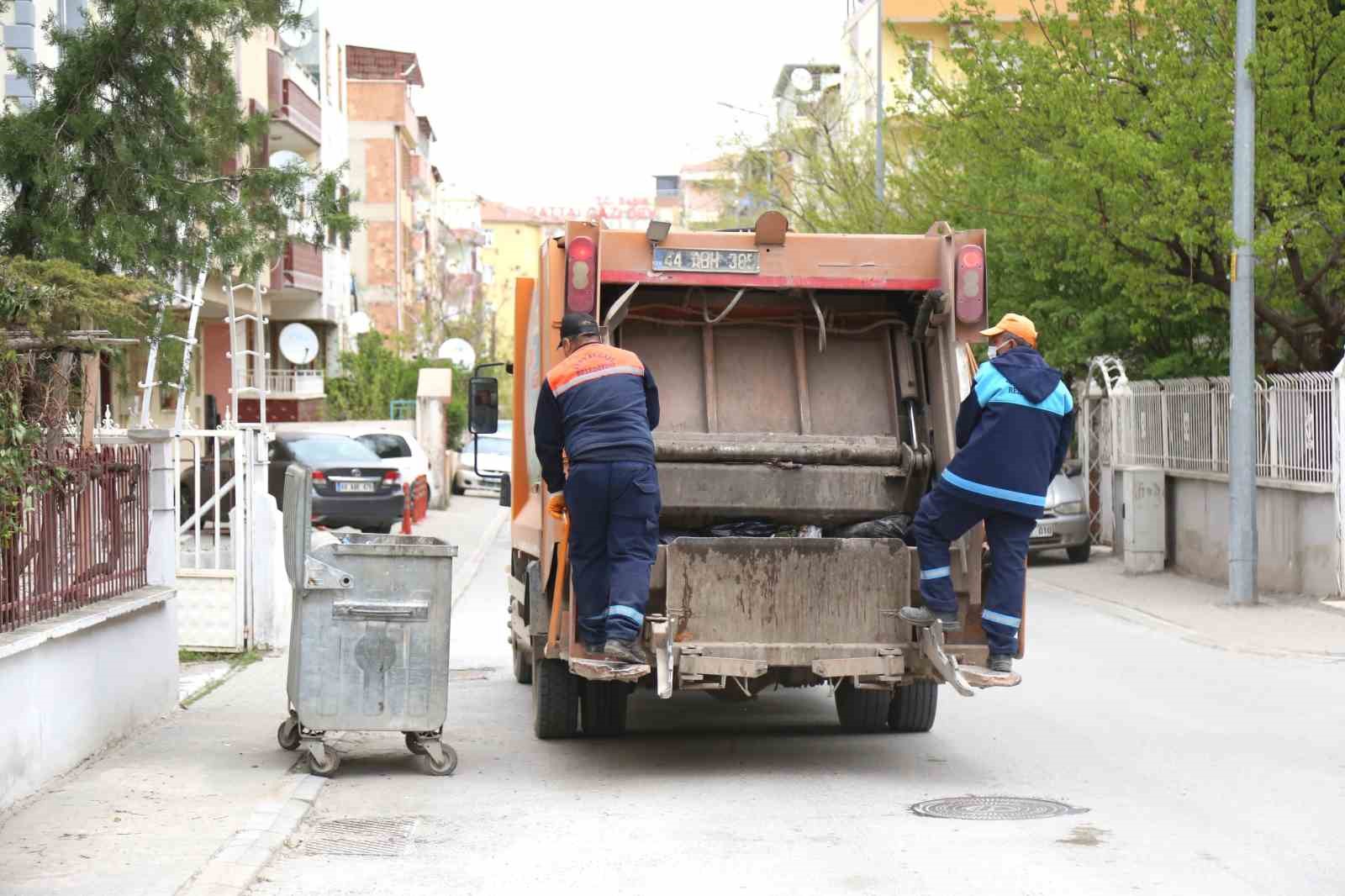 Battalgazi&rsquo;de temizlik seferberliği s&uuml;r&uuml;yor
