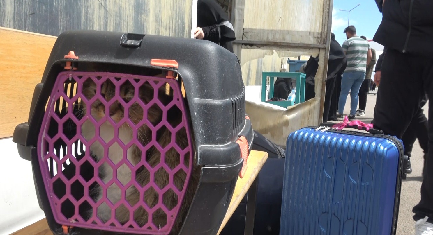 Suriyeli m&uuml;ltecilerin bayram sonrası &uuml;lkelerine d&ouml;n&uuml;ş&uuml; devam ediyor
