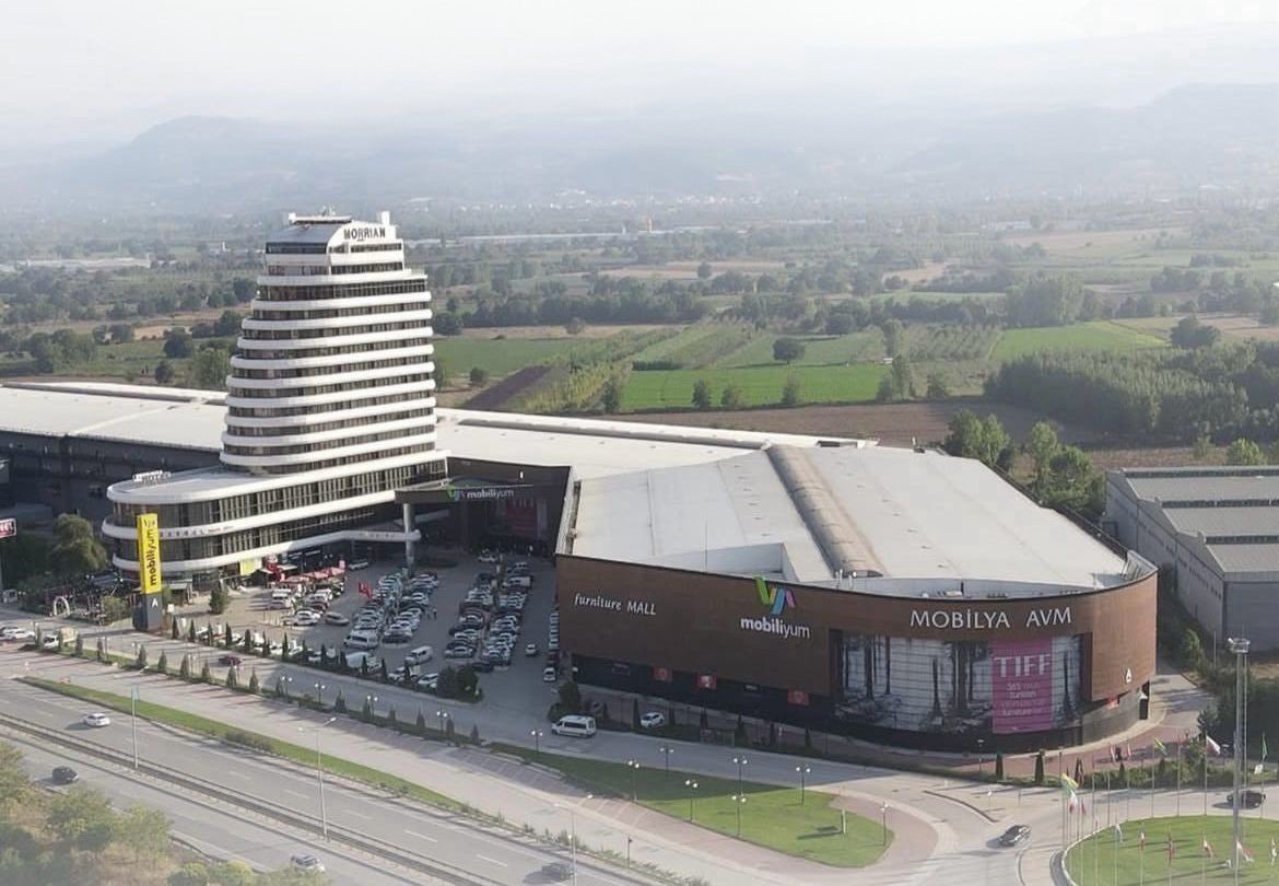 Bu AVM’nin enerjisi güneşten karşılanacak