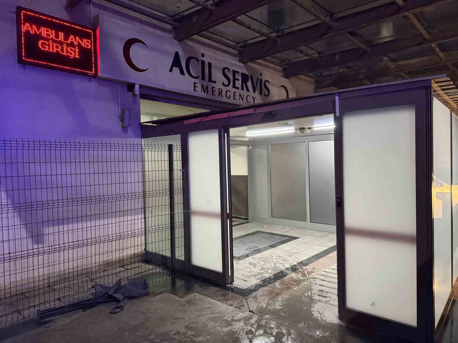 Sakarya’da darp ettikleri kişiyi silahla vurup, bıçakladılar