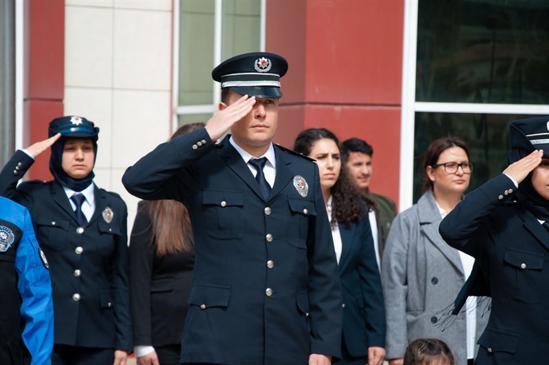 Erciş&rsquo;te T&uuml;rk Polis Teşkilatının 180. yılı kutlandı
