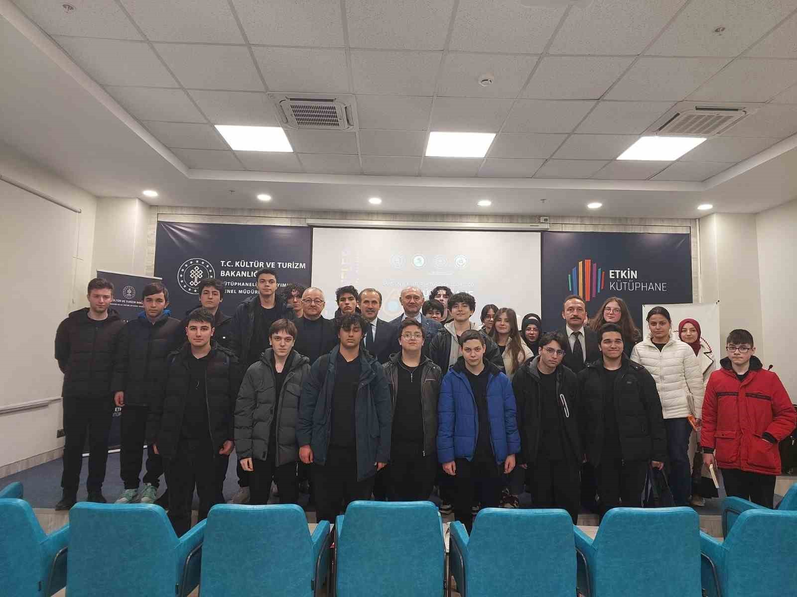 Yılın kitap okurlarına &ouml;d&uuml;l: 184 kitapla 1. oldu
