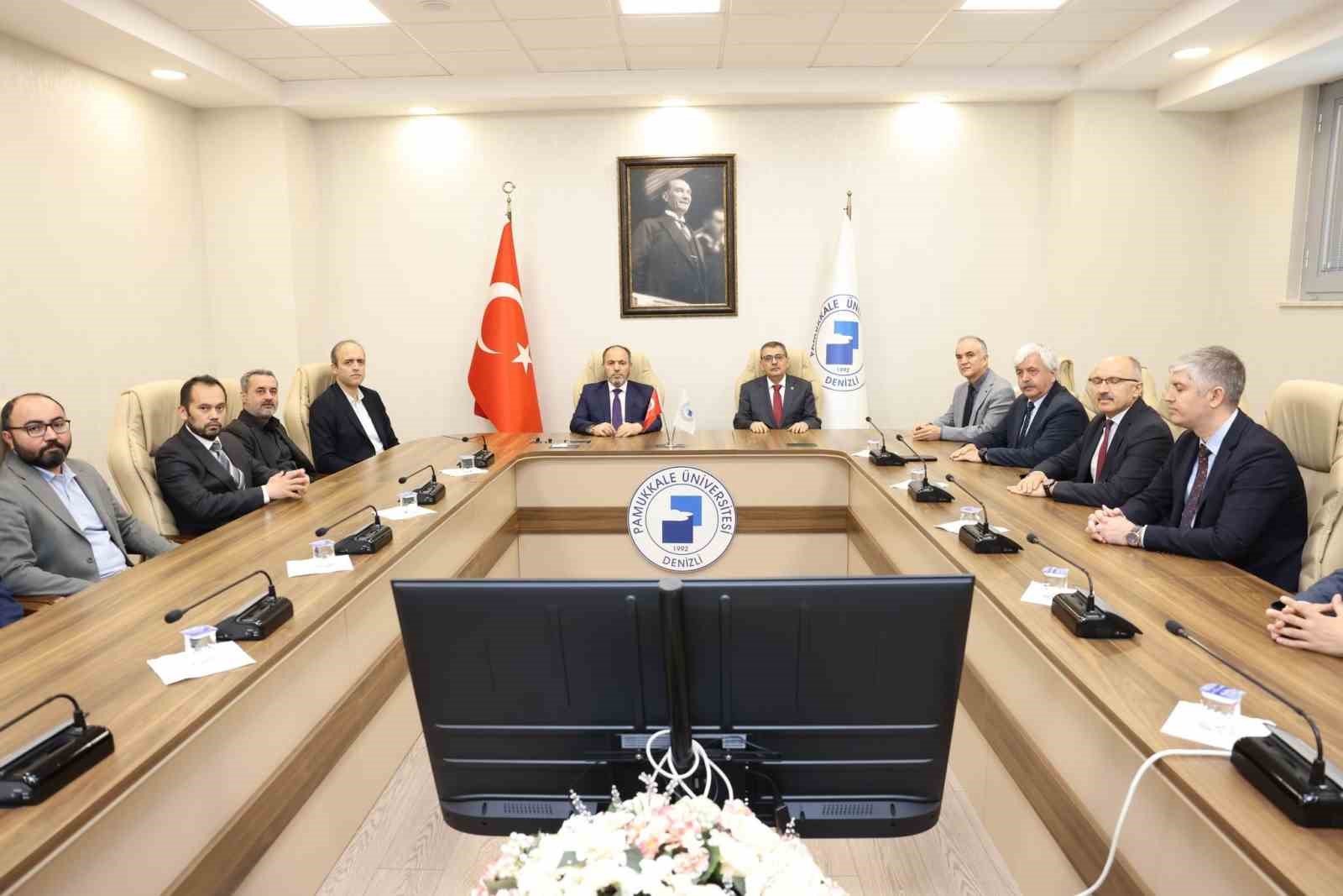 PA&Uuml; Rekt&ouml;rl&uuml;ğ&uuml;nde devir teslim yapıldı
