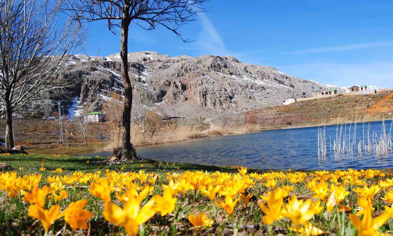 Tarihi Isauria Yolunu y&uuml;r&uuml;yerek gezdiler
