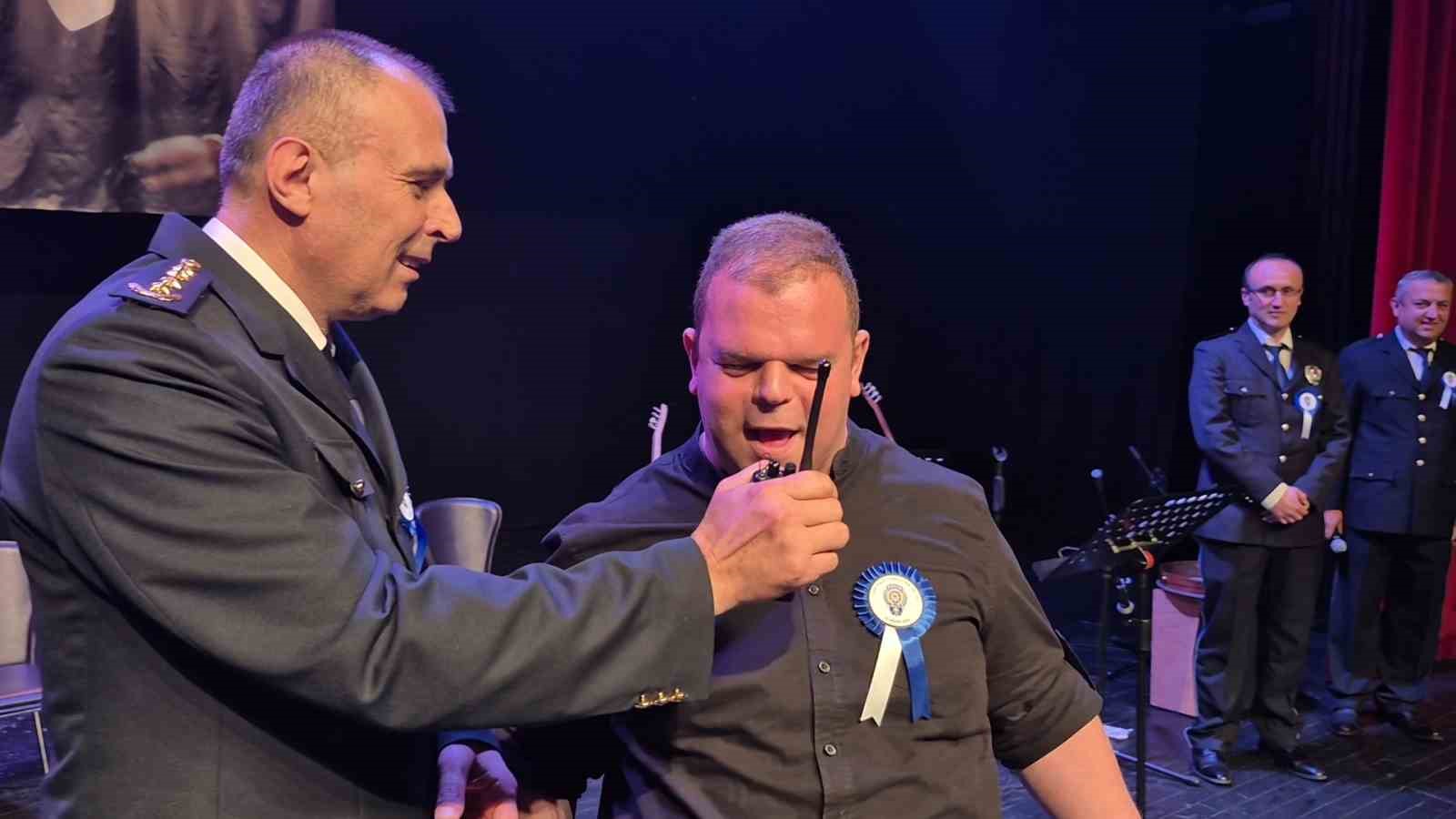 Polis Haftası etkinliklerine Down sendromlu Deha damga vurdu