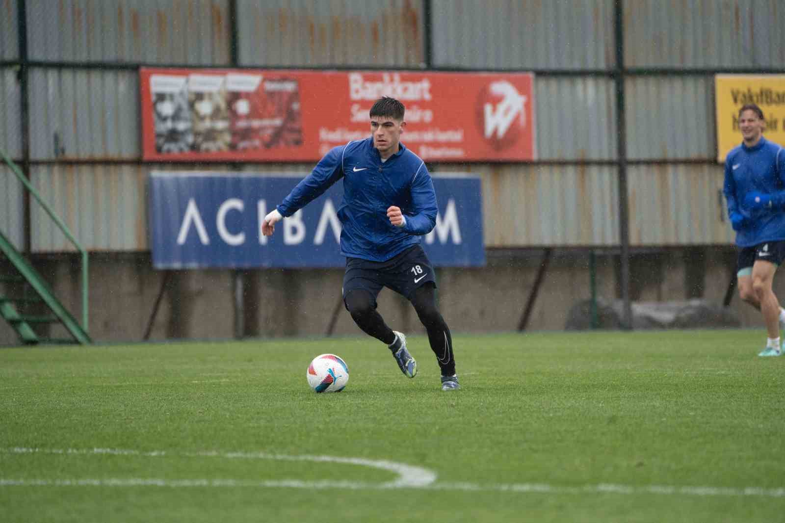 Çaykur Rizespor, Trabzonspor maçı hazırlıklarını sürdürdü