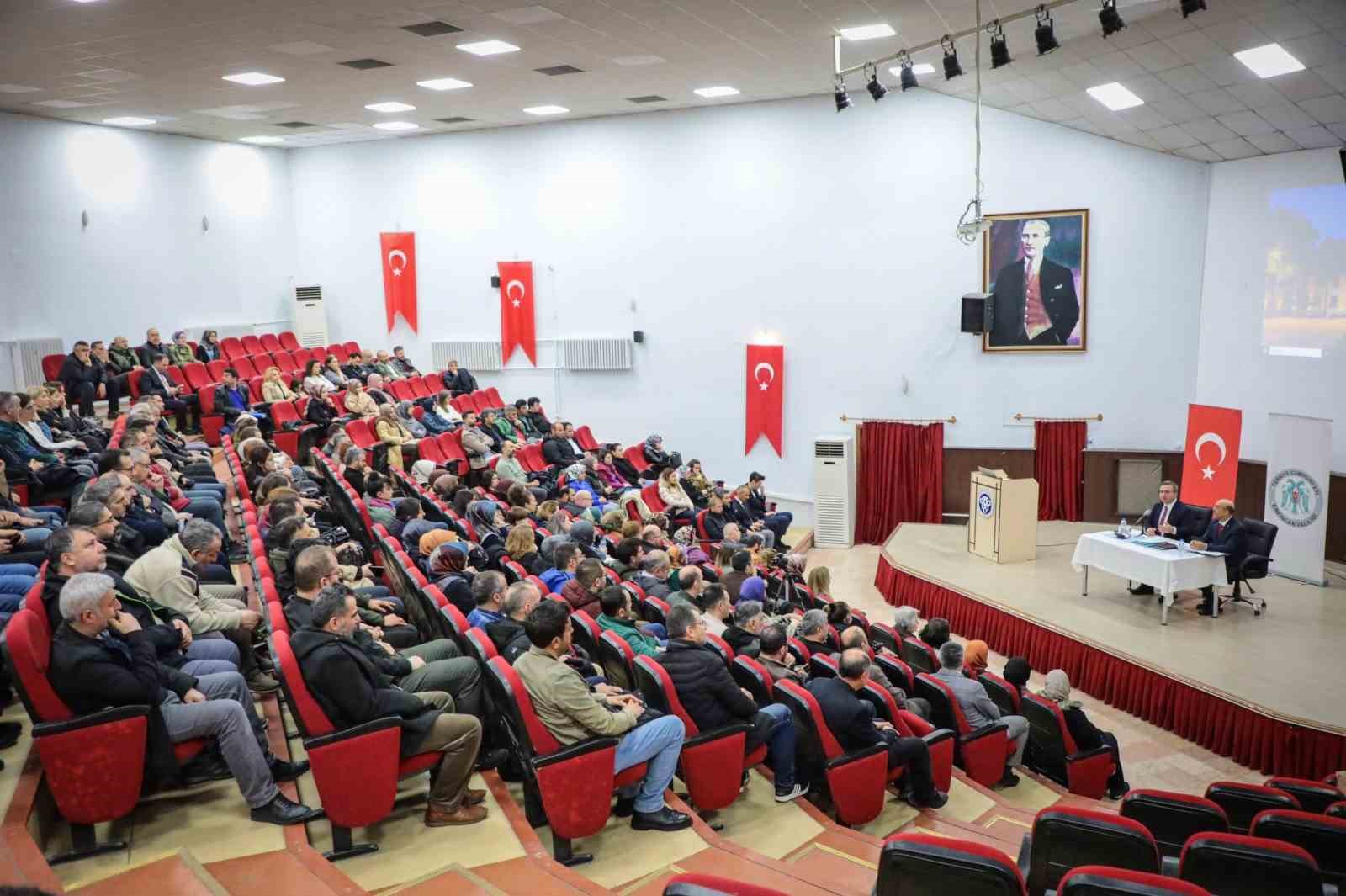 Vali Aydoğdu öğretmenlerle bir araya geldi