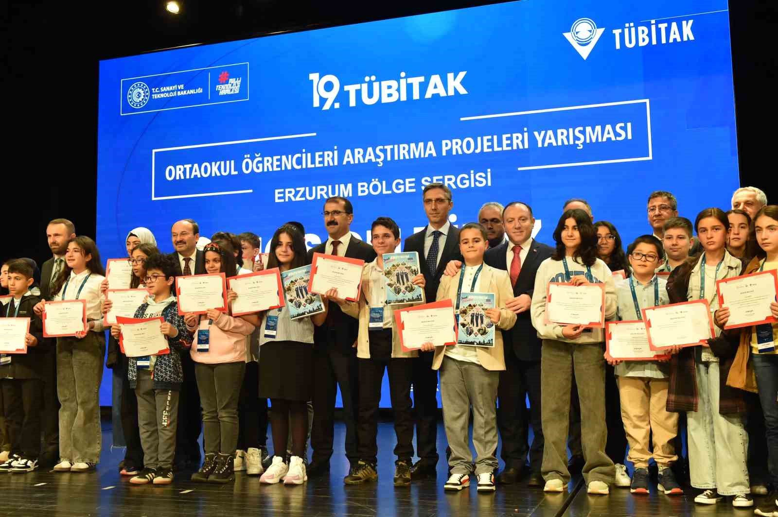 TÜBİTAK bölge finalinde Erzurum rüzgârı