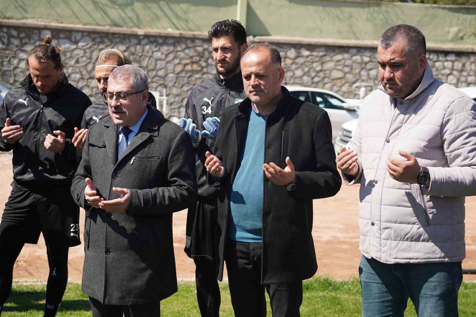 Muğlaspor, dua eşliğinde antrenmana çıktı